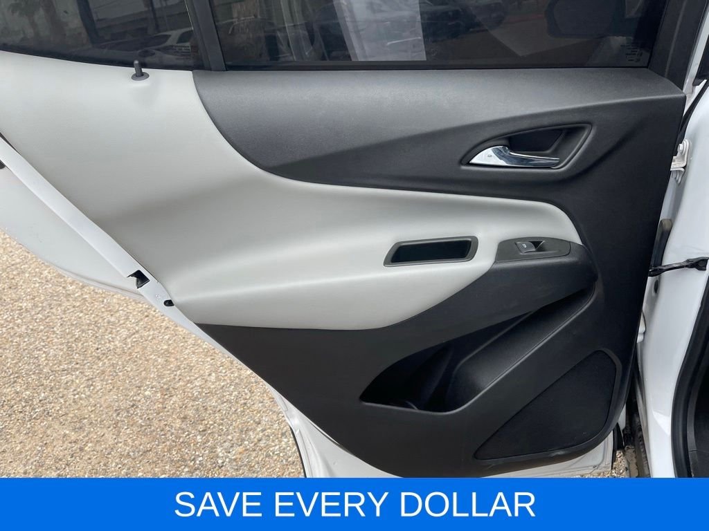 Used 2022 White Chevrolet LT image 14