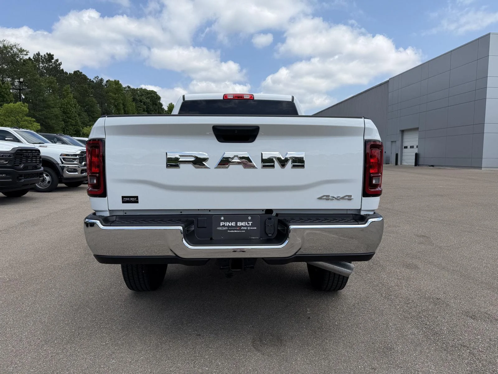 New 2026 Bright White Clear-Coat Exterior Paint RAM Tradesman image 5