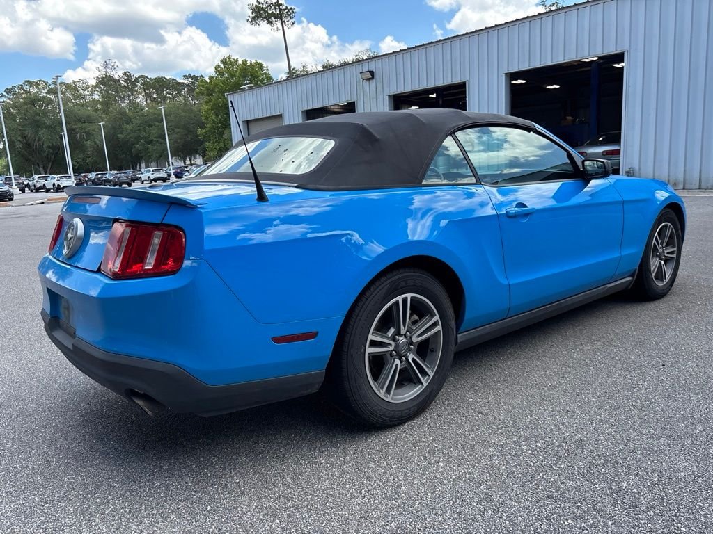 Used 2011 Blue Ford V6 Premium image 17