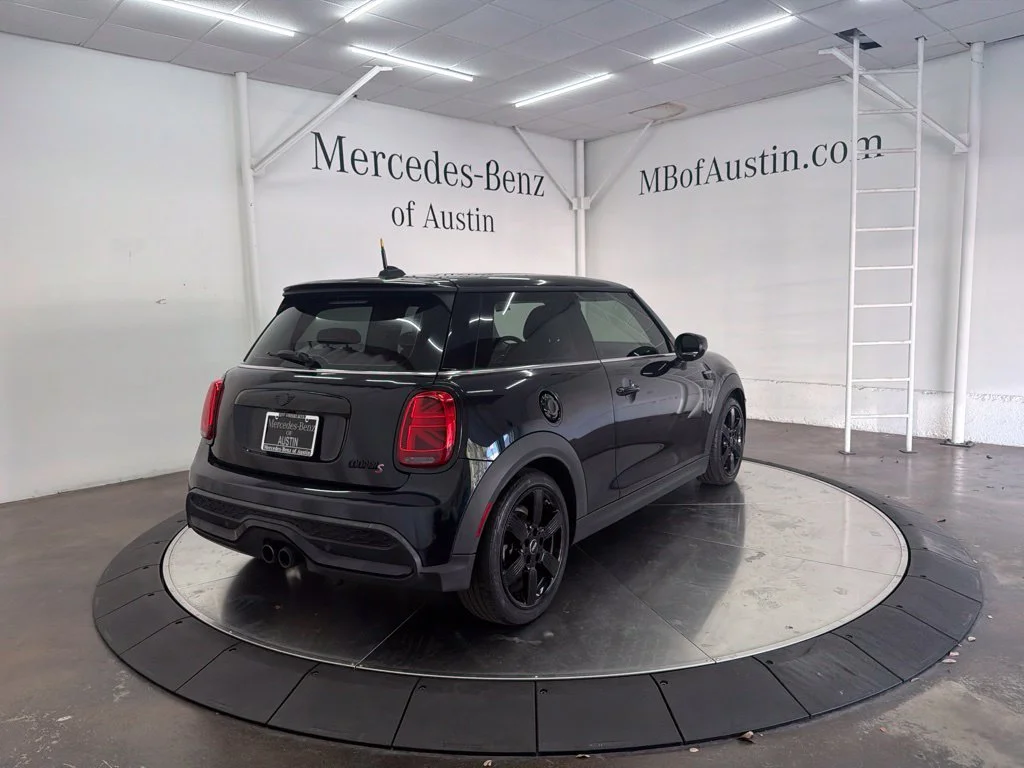 Used 2023 Black MINI Iconic image 8