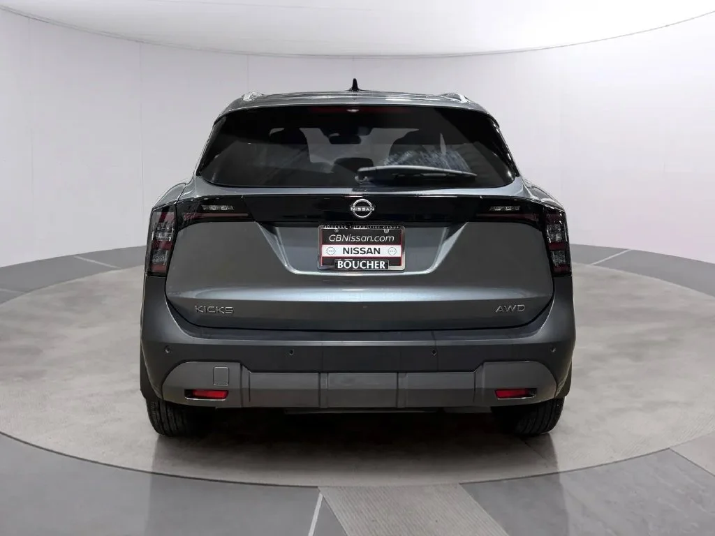 Used 2026 Gun Metallic Nissan SV image 5
