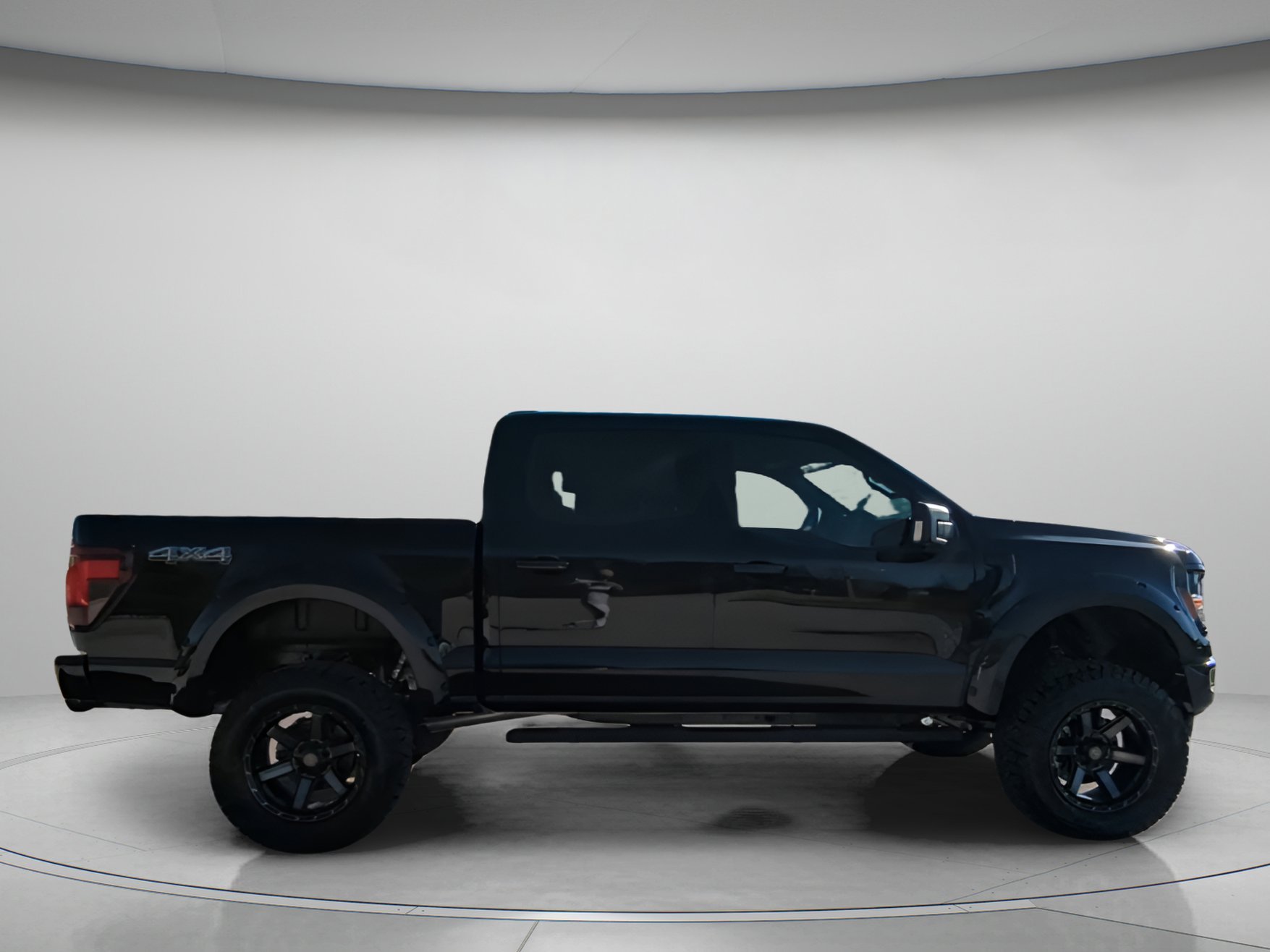 New 2026 Agate Black Metallic Ford XLT image 28