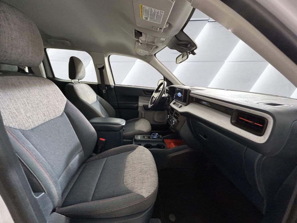 Used 2022 White Ford XLT image 13