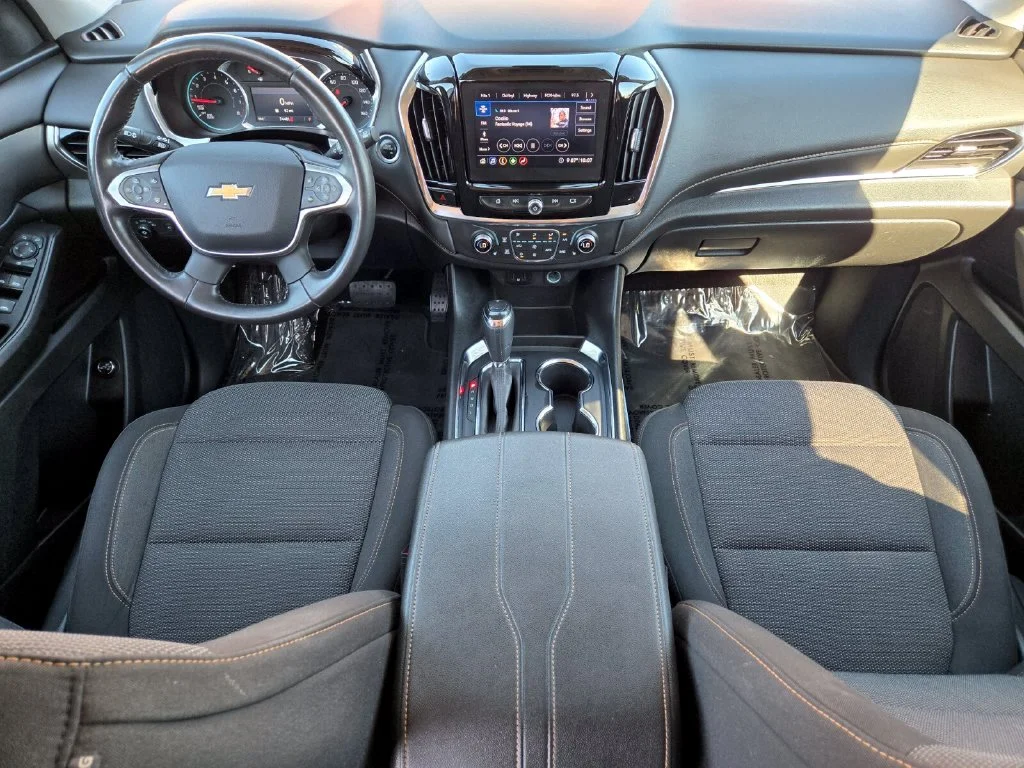 Used 2020 Gray Chevrolet LT image 24