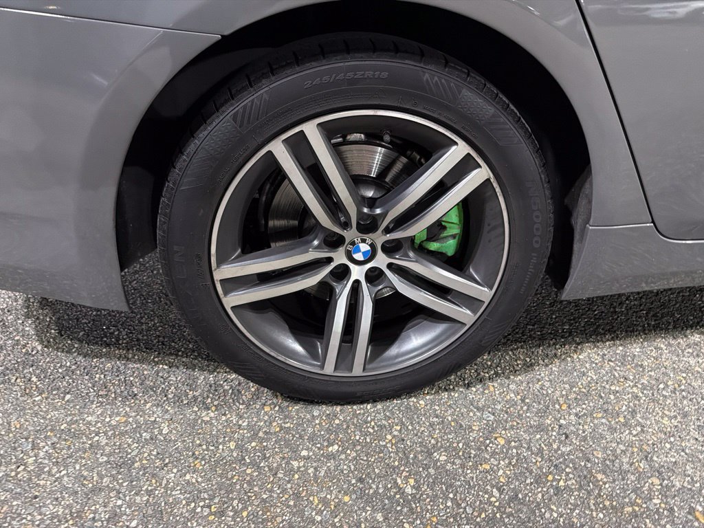 Used 2021 Gray BMW 530i image 27