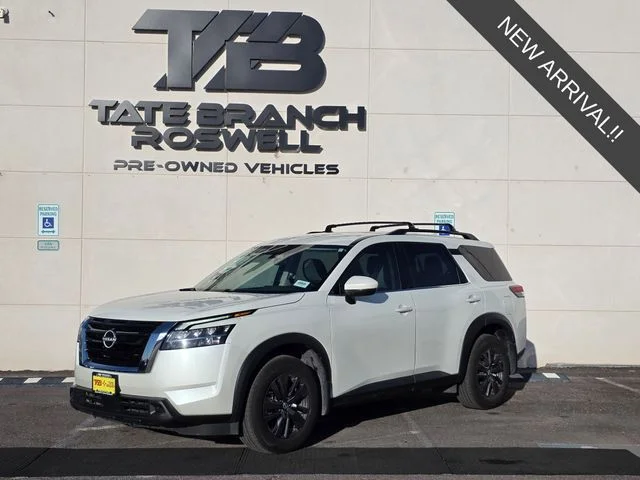 2022 Nissan Pathfinder SV 2WD's photo