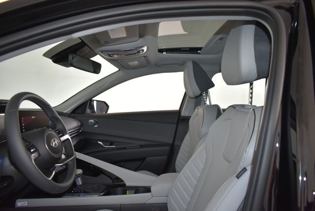 New 2026 Black Hyundai Limited image 31