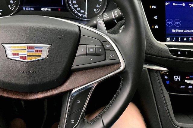 Used 2025 Crystal White Tricoat Cadillac Sport image 28
