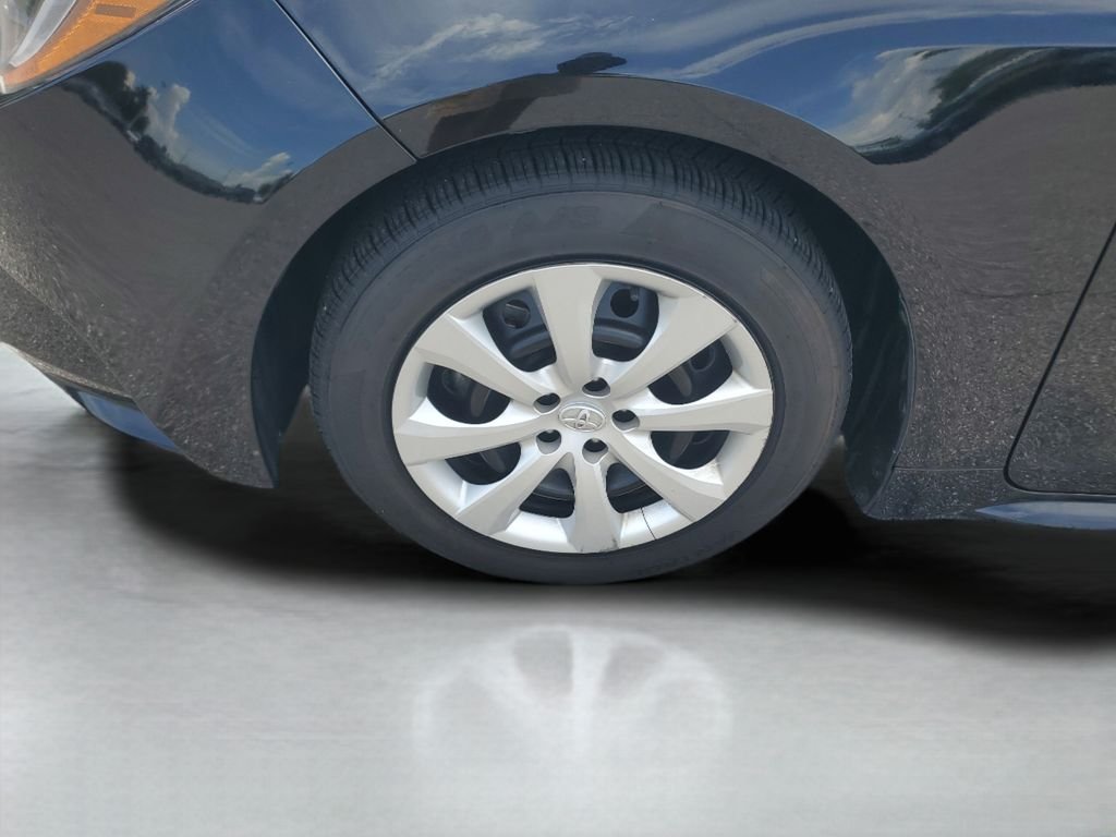 2024 Toyota Corolla LE - Photo 25