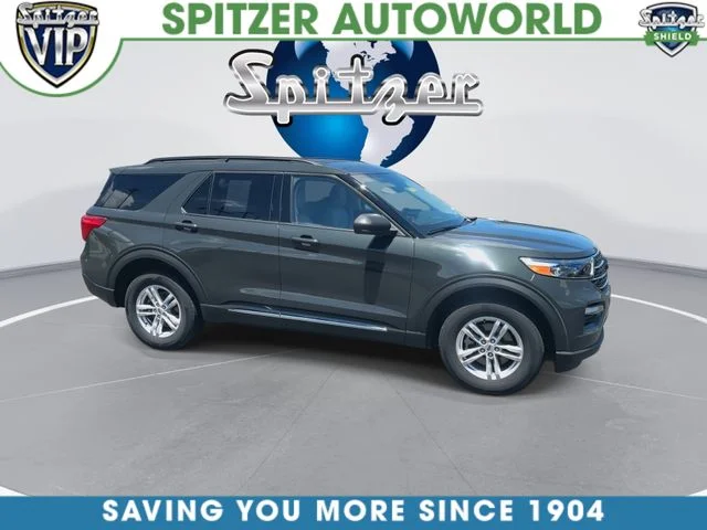 Certified Used 2024 Green Metallic Ford XLT image 2