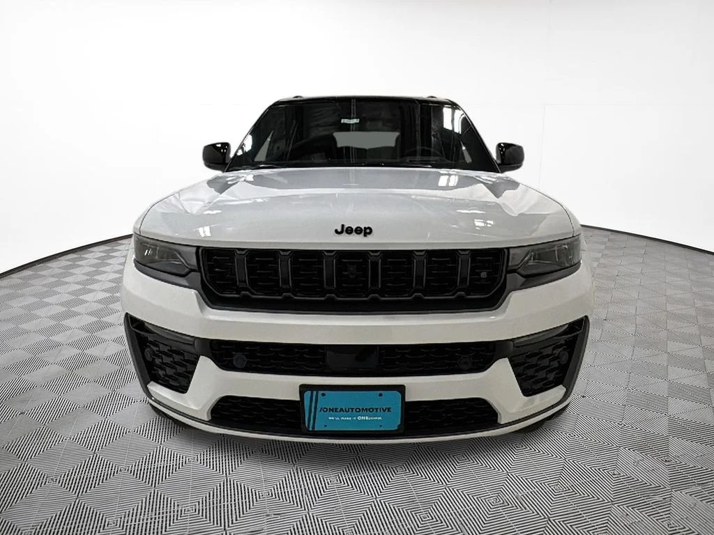 New 2026 Bright White Clear-Coat Exterior Paint Jeep Summit image 3