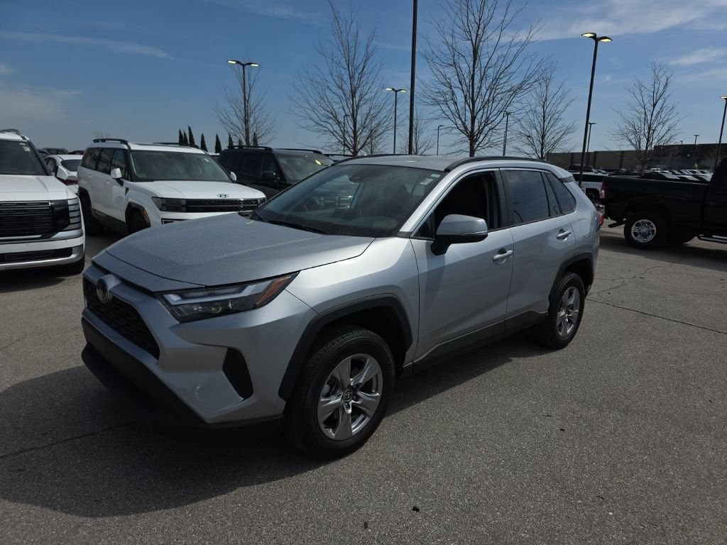 2024 Toyota RAV4 XLE AWD's photo