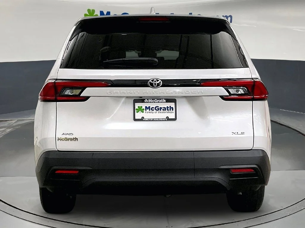 Certified Used 2024 Beige Toyota XLE image 6