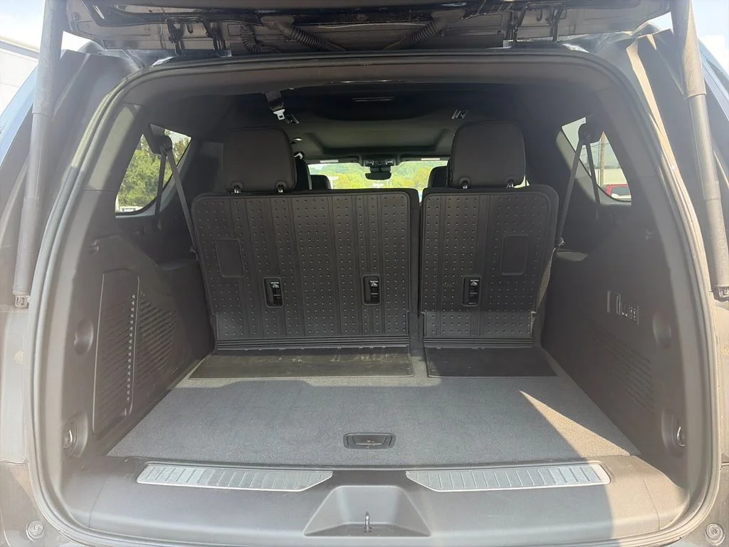 Used 2024 Black Chevrolet Premier image 19