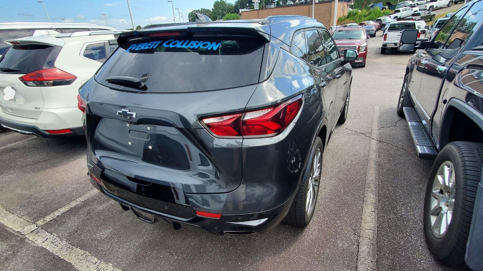 Used 2020 NIGHTFALL GRAY METALLIC Chevrolet RS image 9