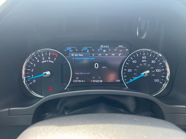 Used 2019 White Platinum Clearcoat Metallic Ford Limited image 10