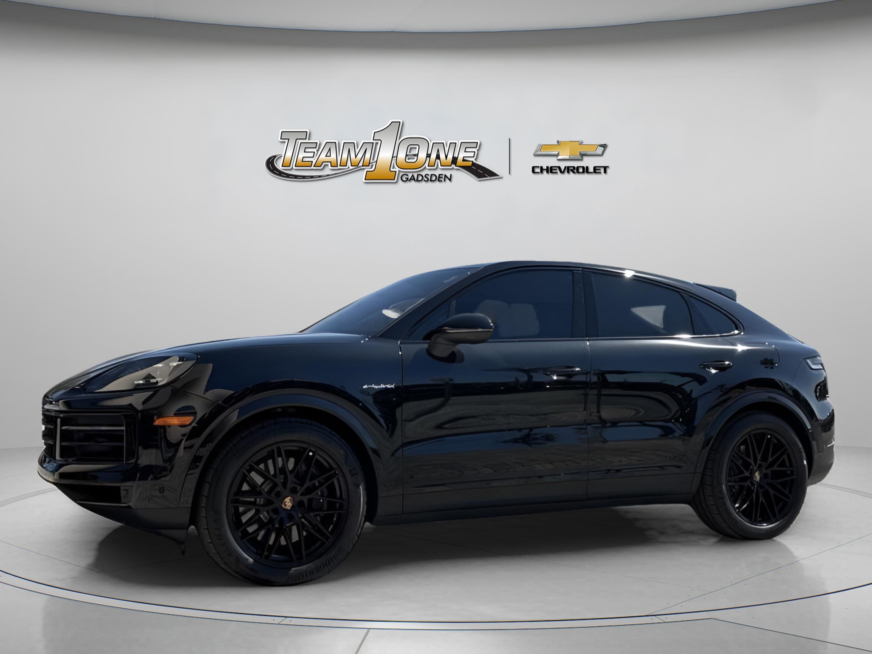 2025 Porsche Cayenne E-Hybrid's photo