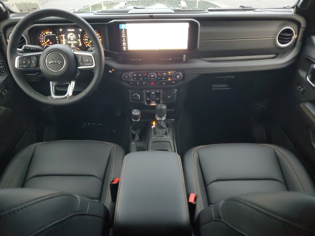 New 2026 Black Clear-Coat Exterior Paint Jeep Sahara image 14