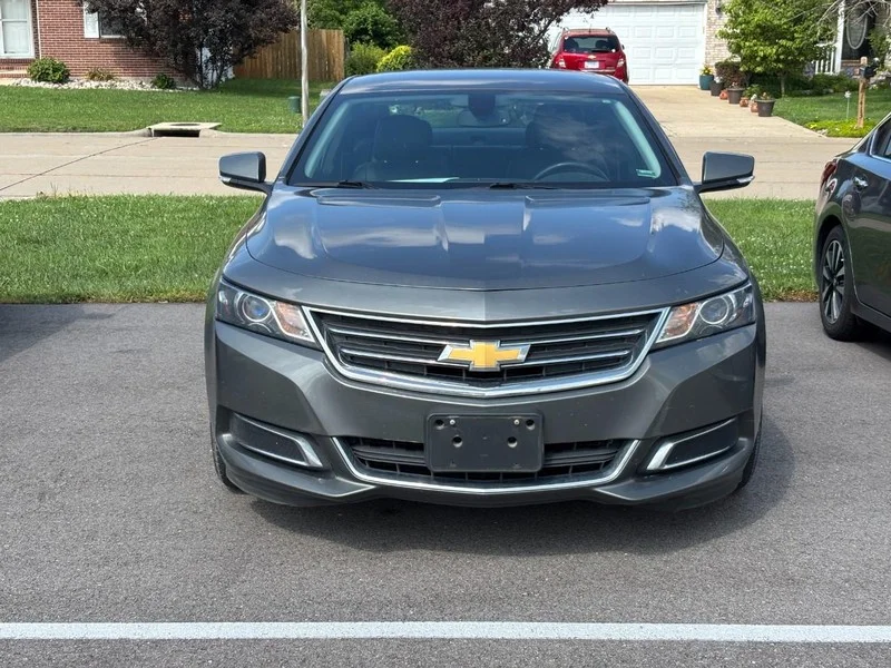 Used 2016 Heather Gray Metallic Chevrolet LT image 2