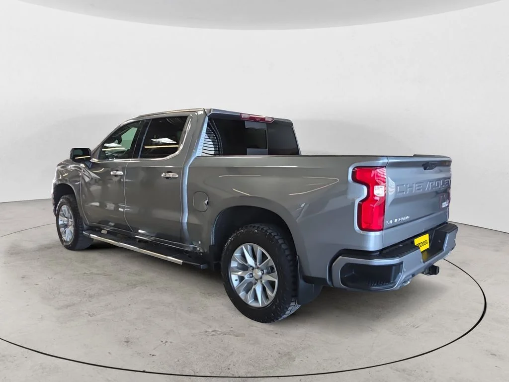 Used 2020 Gray Chevrolet High Country image 11