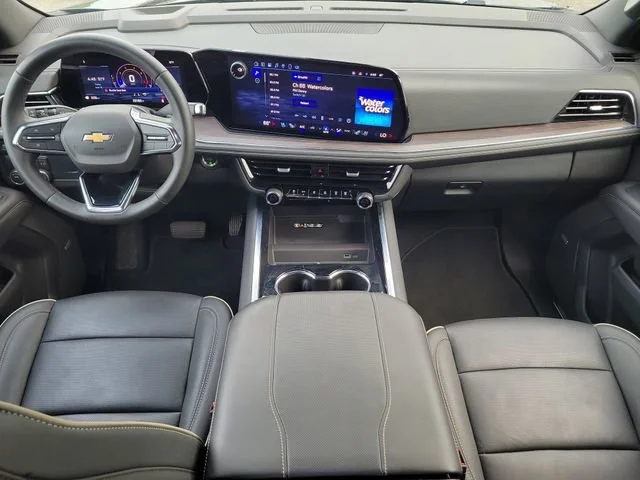 2025 Chevrolet Suburban Premier - Photo 18