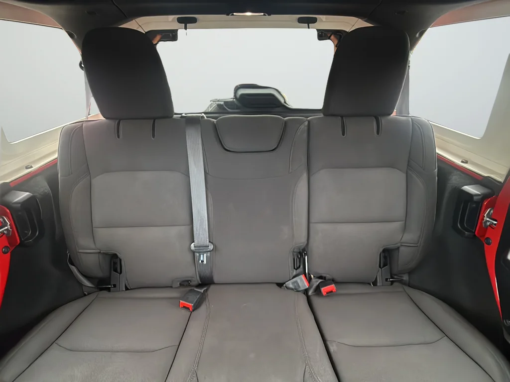 Used 2023 Red Jeep Sport S image 22