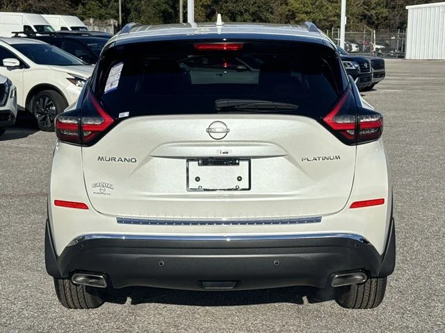 Used 2024 White Nissan Platinum image 6
