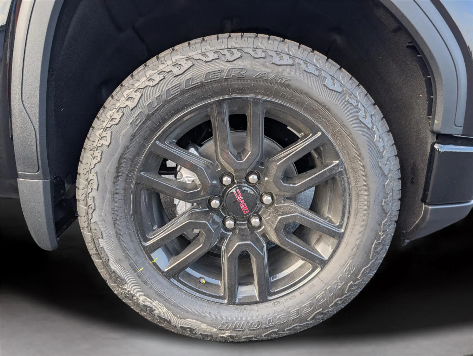 New 2026 Onyx Black GMC Elevation image 40