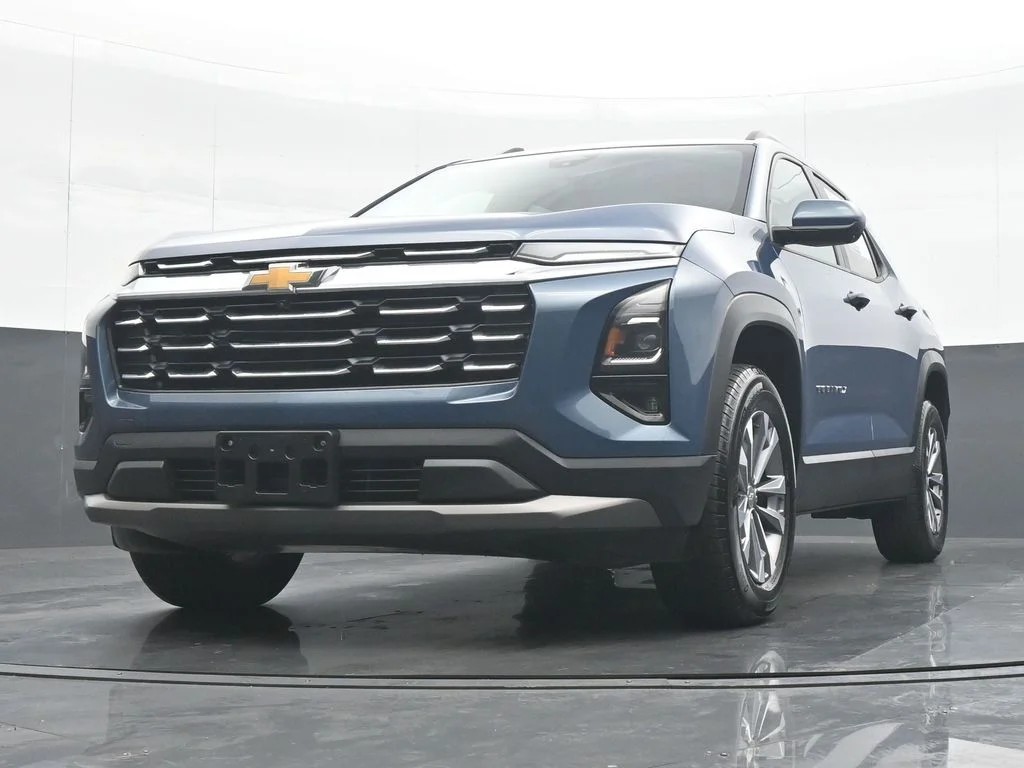 Used 2025 Blue Chevrolet LT image 25