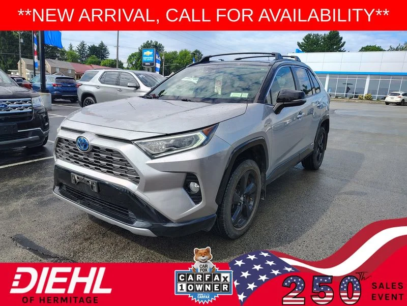 Used 2019 Silver Toyota XSE image 1