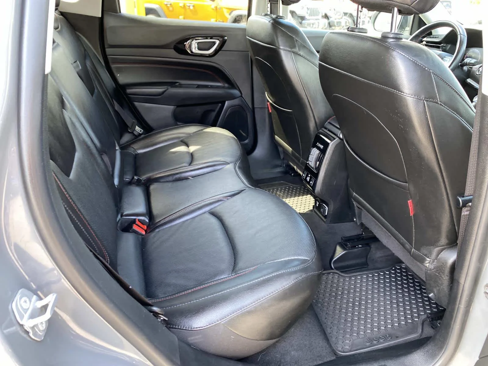 Certified Used 2022 Sting-Gray Clearcoat Jeep Trailhawk image 27