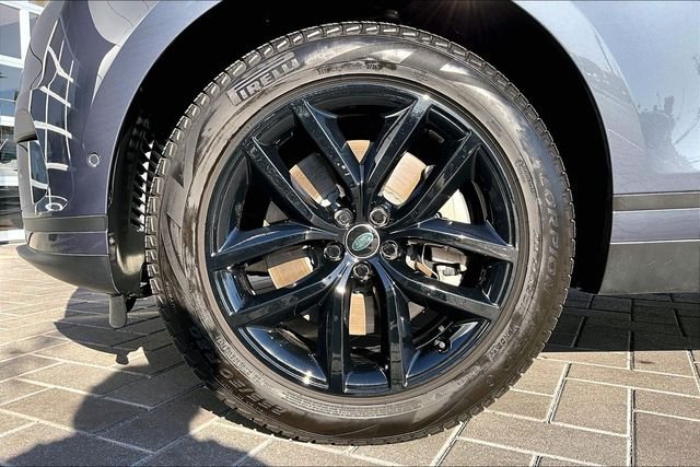 Used 2026  Land Rover S image 9