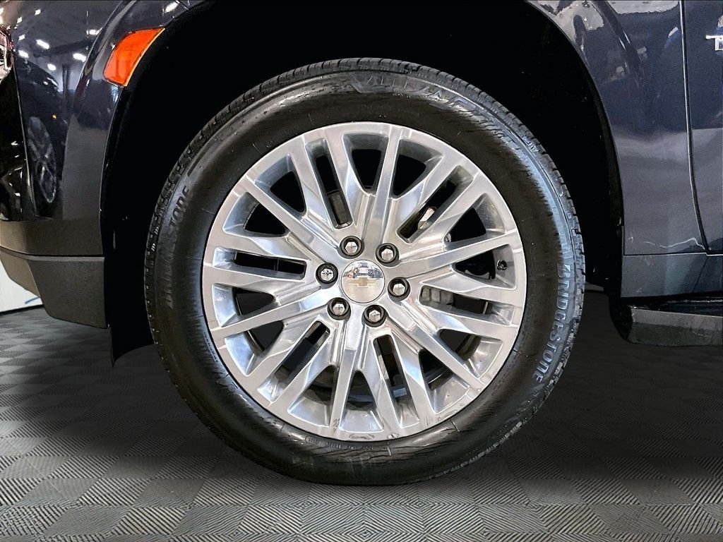 Used 2023 Gray Chevrolet LT image 7