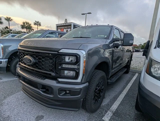 New 2026 Gray Ford XLT image 3