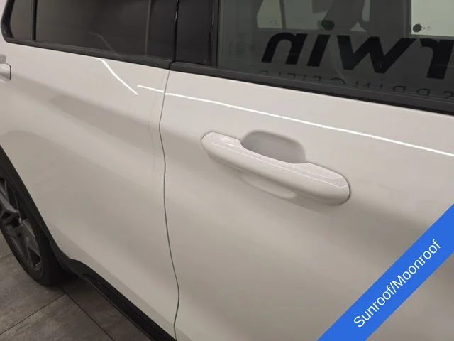 New 2026 Star White Metallic Tri-Coat Ford ST-Line image 8