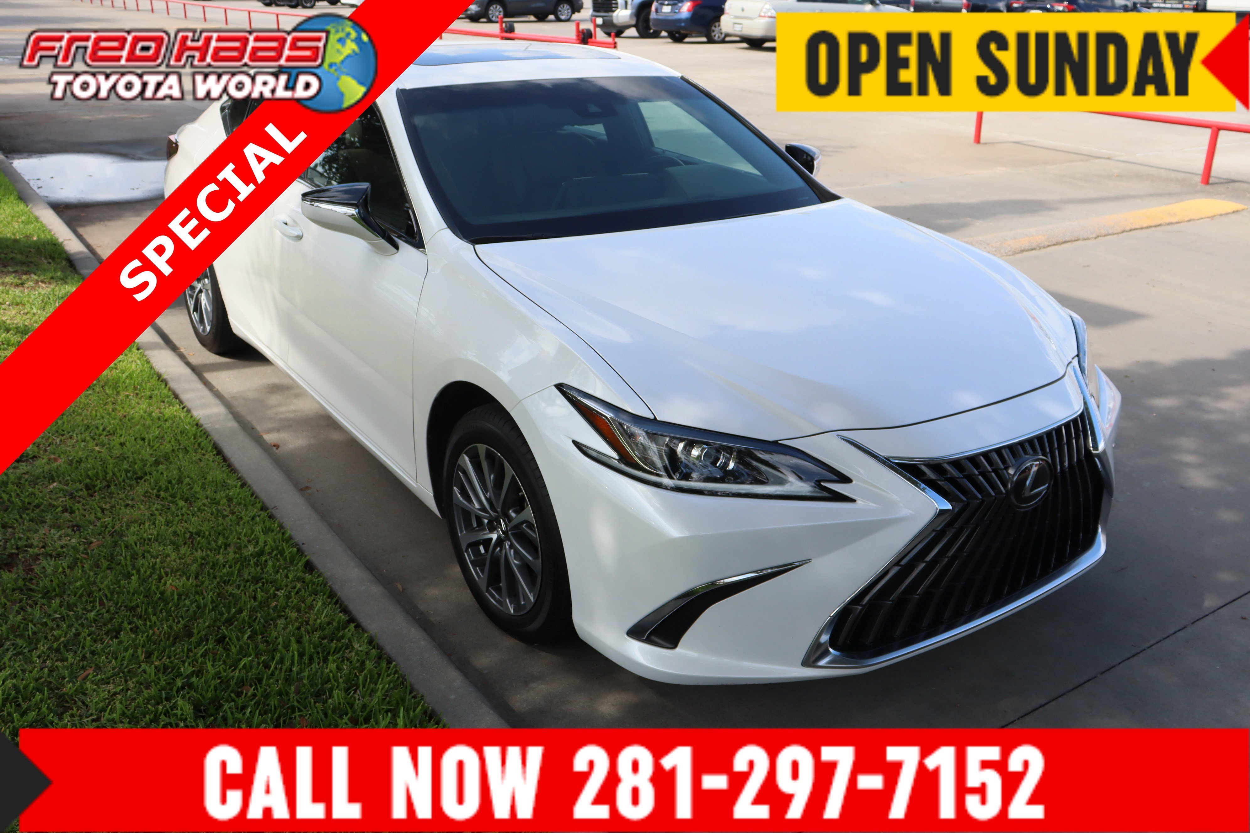 2024 Lexus ES 350 350's photo