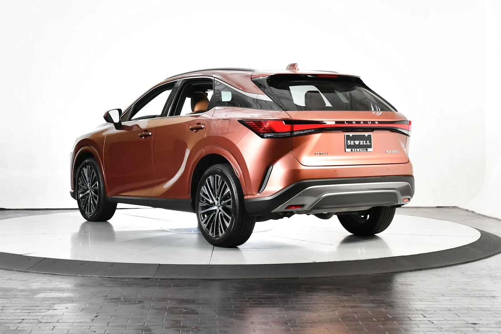 Used 2025 Copper Crest Lexus Premium Plus image 3