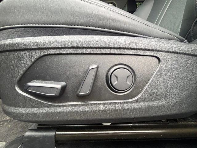 Used 2023 Aruba Green Kia X-Line S image 9