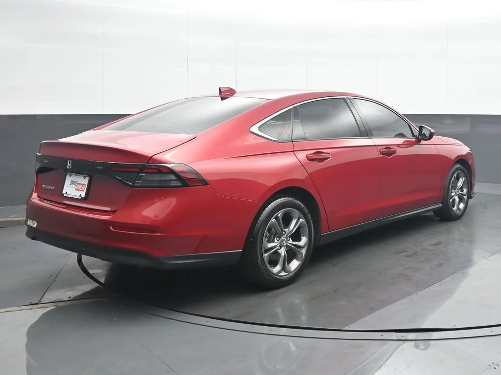 Used 2024  Honda EX image 6