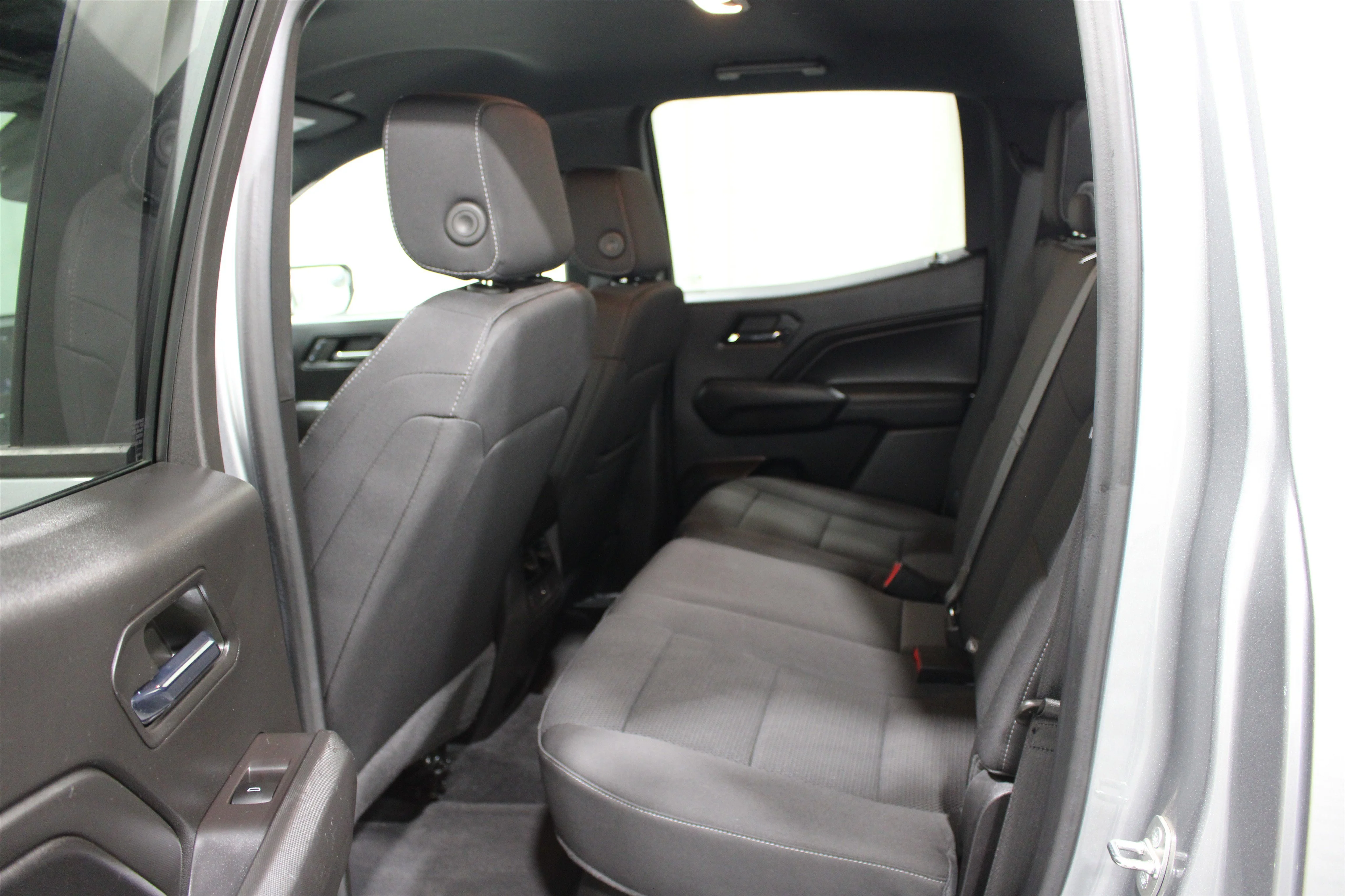 2023 Chevrolet Colorado LT - Photo 20