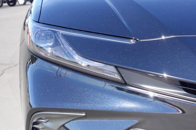 New 2026 Midnight Black Metallic Toyota  SE image 4