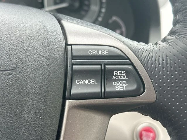 Used 2016 Gray Honda EX-L image 39