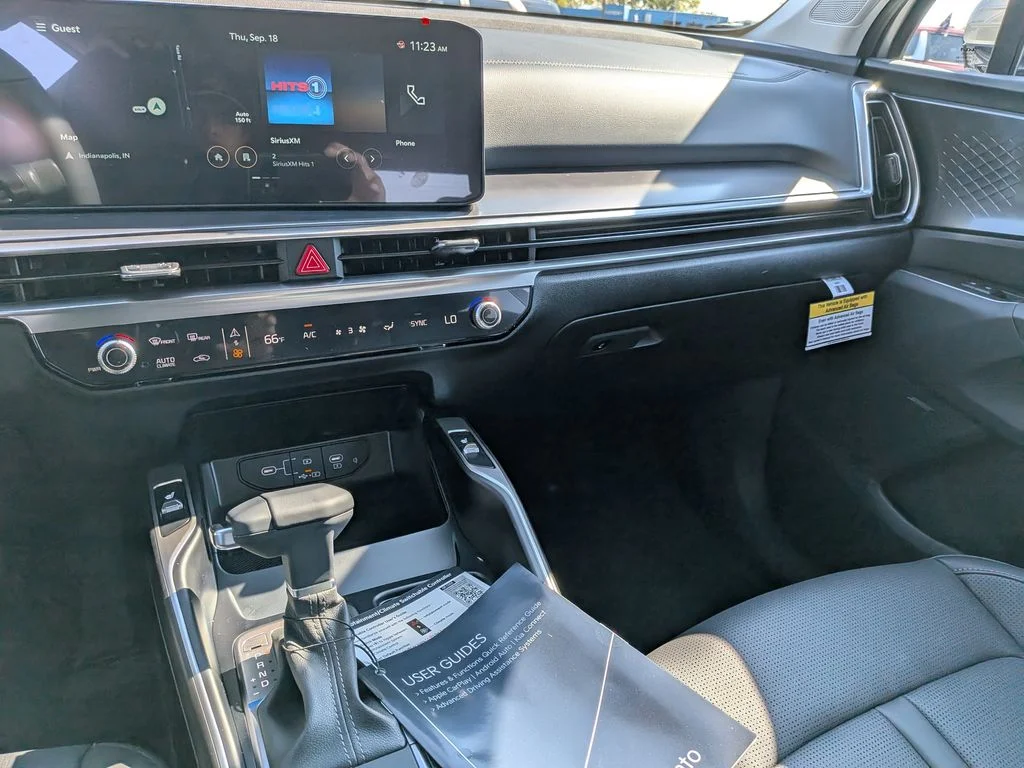 2026 Kia Sorento EX - Photo 10
