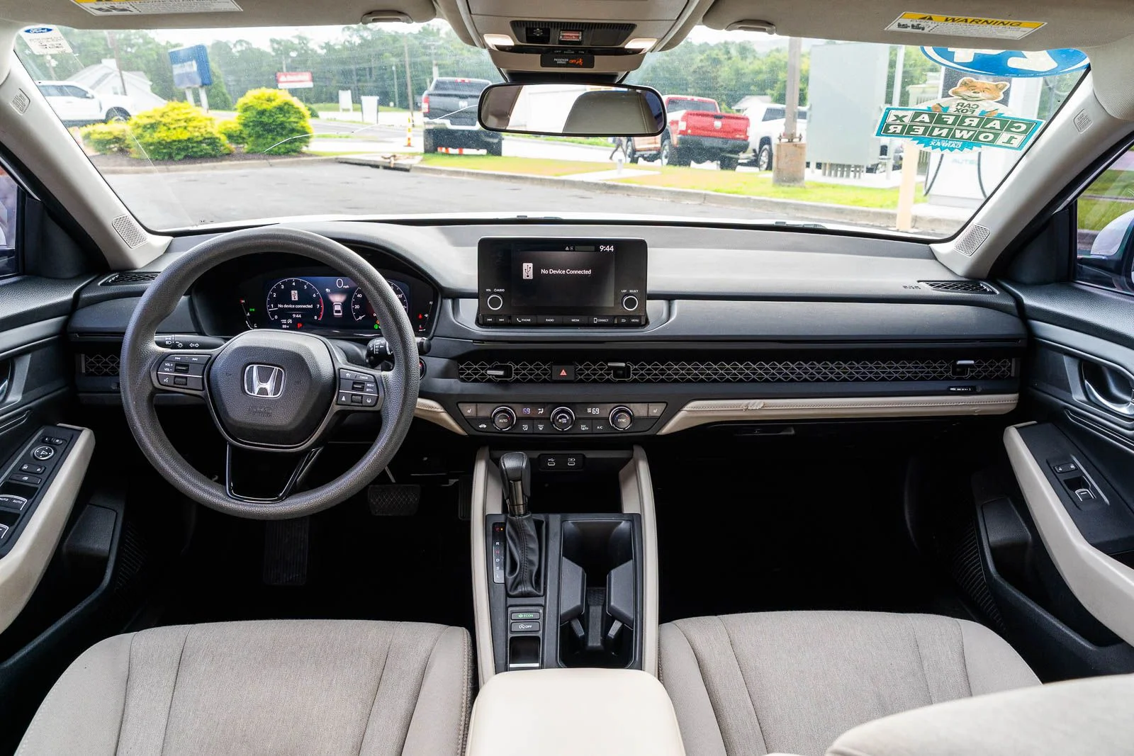 Used 2024  Honda EX image 17