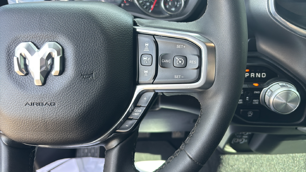 Used 2025 Silver Ram Laramie image 28