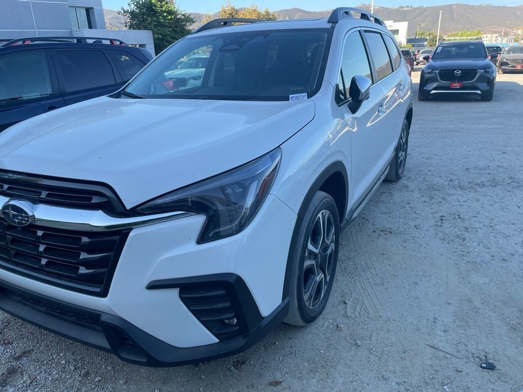 Used 2023 Crystal White Pearl Subaru Limited image 5