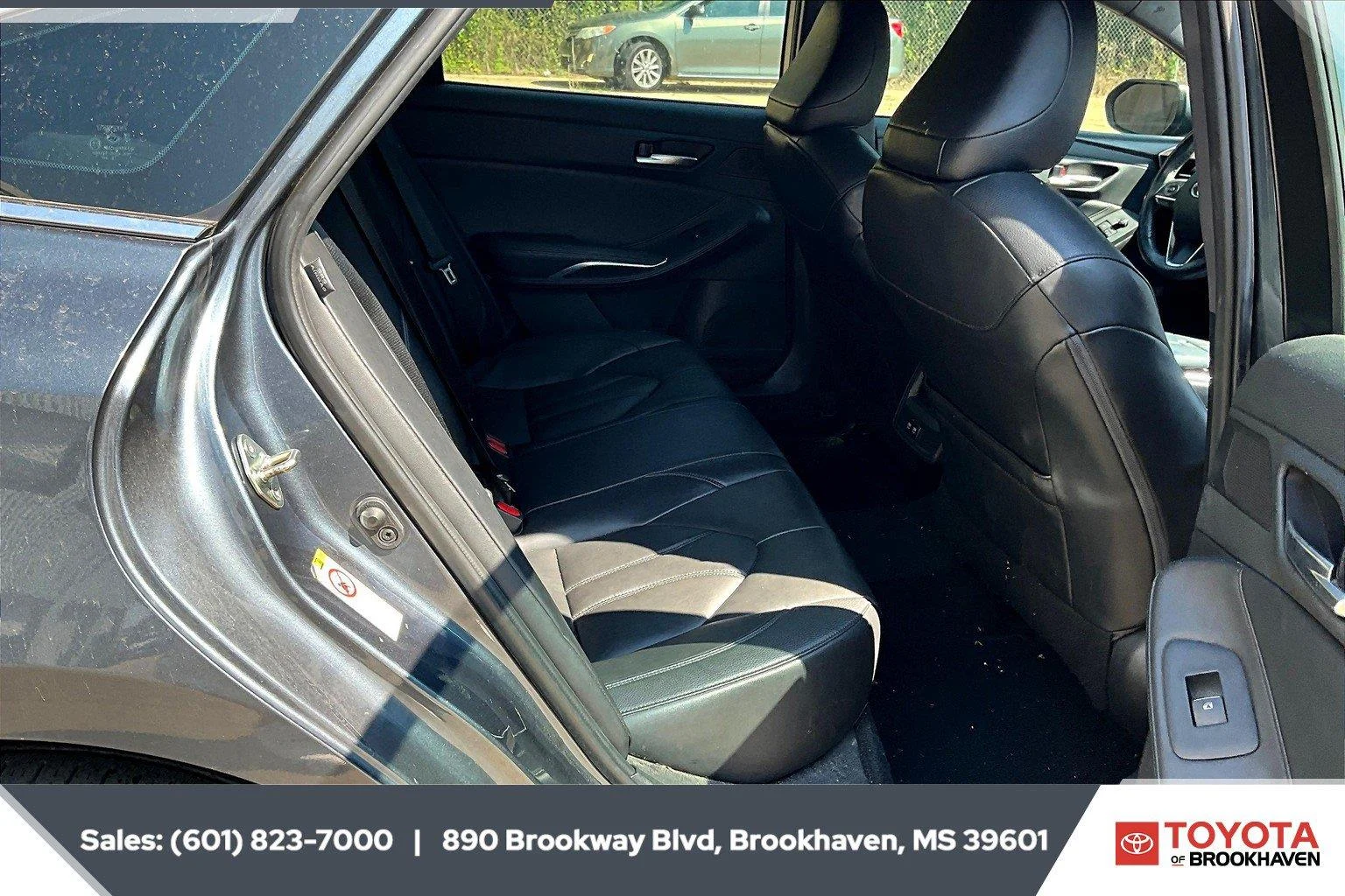 Used 2019 Harbor Gray Metallic Toyota XLE image 3