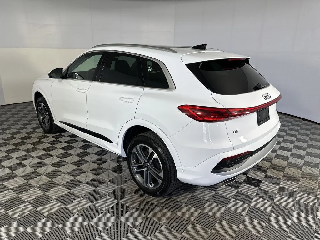 New 2025 White Audi 2.0T Premium image 12