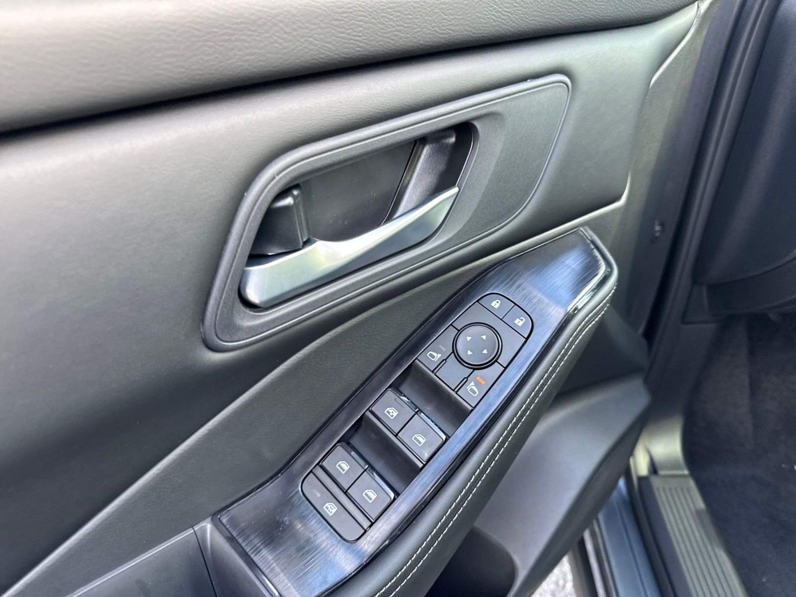 New 2026 Nissan Rogue SV 4D Sport Utility