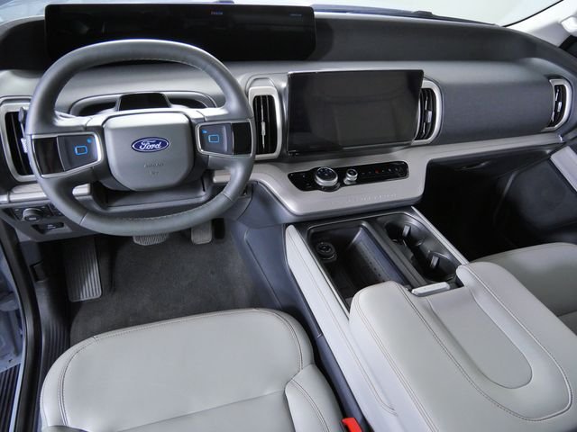 Certified Used 2025 Gray Ford Active image 4